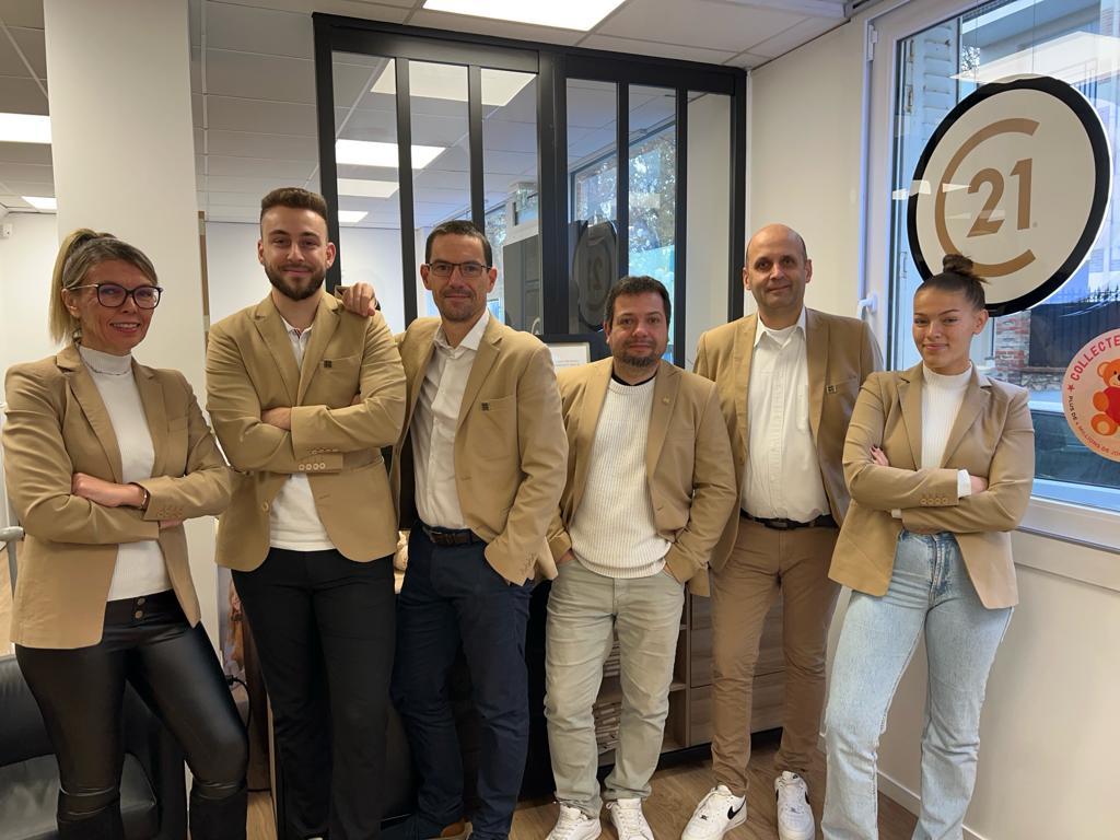 l'équipe de l'agence La Voie Romaine
