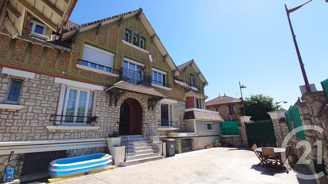 Appartement F7 à vendre - 7 pièces - 156.0 m2 - PIERRELAYE - 95 - ILE-DE-FRANCE - Century 21 La Voie Romaine Appartement F7 à vendre - 7 pièces - 156.0 m2 - PIERRELAYE - 95 - ILE-DE-FRANCE - Century 21 La Voie Romaine