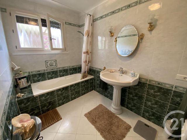 maison à vendre - 7 pièces - 143.7 m2 - BEAUCHAMP - 95 - ILE-DE-FRANCE - Century 21 La Voie Romaine maison à vendre - 7 pièces - 143.7 m2 - BEAUCHAMP - 95 - ILE-DE-FRANCE - Century 21 La Voie Romaine