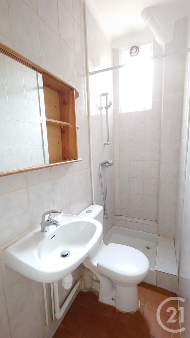 Afficher la photo en grand Appartement F1 à vendre - 1 pièce - 24.04 m2 - ASNIERES SUR SEINE - 92 - ILE-DE-FRANCE - Century 21 La Voie Romaine