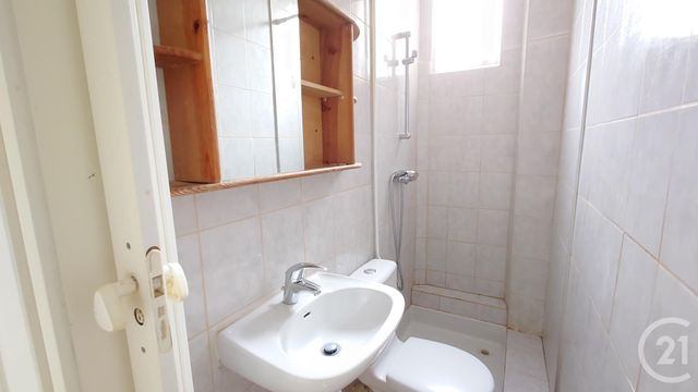 Afficher la photo en grand Appartement F1 à vendre - 1 pièce - 24.04 m2 - ASNIERES SUR SEINE - 92 - ILE-DE-FRANCE - Century 21 La Voie Romaine