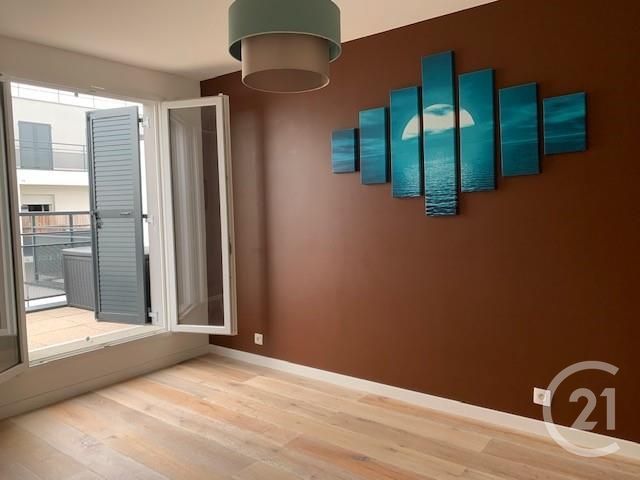 Afficher la photo en grand Appartement F4 à vendre - 4 pièces - 80.0 m2 - PIERRELAYE - 95 - ILE-DE-FRANCE - Century 21 La Voie Romaine