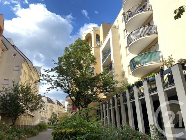 Afficher la photo en grand Appartement F3 à vendre - 3 pièces - 65.0 m2 - SANNOIS - 95 - ILE-DE-FRANCE - Century 21 La Voie Romaine