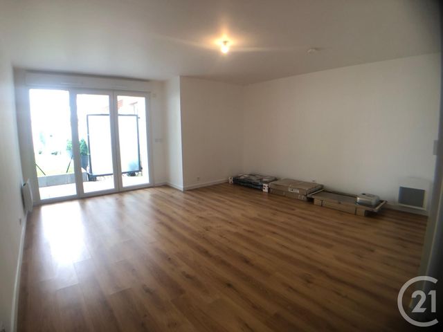 Afficher la photo en grand Appartement F1 à vendre - 1 pièce - 34.5 m2 - BEAUCHAMP - 95 - ILE-DE-FRANCE - Century 21 La Voie Romaine