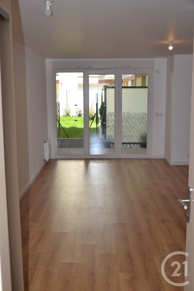 Afficher la photo en grand Appartement F1 à vendre - 1 pièce - 34.5 m2 - BEAUCHAMP - 95 - ILE-DE-FRANCE - Century 21 La Voie Romaine