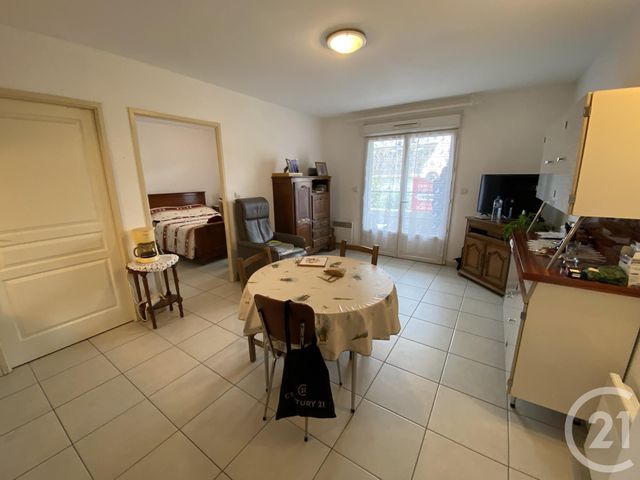 Appartement F2 à vendre - 2 pièces - 34.65 m2 - PIERRELAYE - 95 - ILE-DE-FRANCE - Century 21 La Voie Romaine