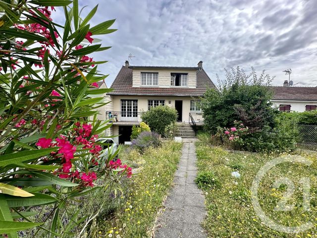 maison à vendre - 8 pièces - 150.0 m2 - PIERRELAYE - 95 - ILE-DE-FRANCE - Century 21 La Voie Romaine
