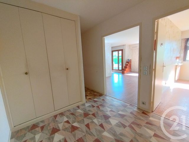 Appartement à vendre - 5 pièces - 101.75 m2 - BEAUCHAMP - 95 - ILE-DE-FRANCE - Century 21 La Voie Romaine