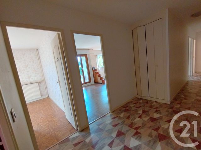 Appartement à vendre - 5 pièces - 101.75 m2 - BEAUCHAMP - 95 - ILE-DE-FRANCE - Century 21 La Voie Romaine