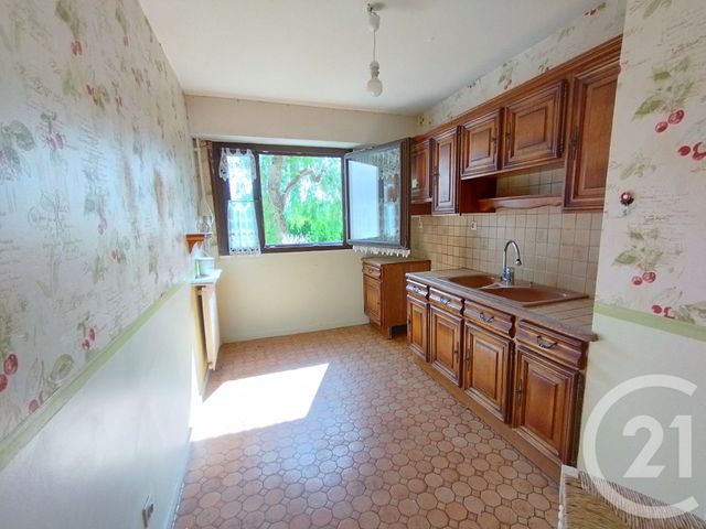 Appartement à vendre - 5 pièces - 101.75 m2 - BEAUCHAMP - 95 - ILE-DE-FRANCE - Century 21 La Voie Romaine