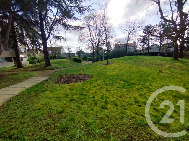 Appartement F2 à vendre - 2 pièces - 41.0 m2 - BEAUCHAMP - 95 - ILE-DE-FRANCE - Century 21 La Voie Romaine