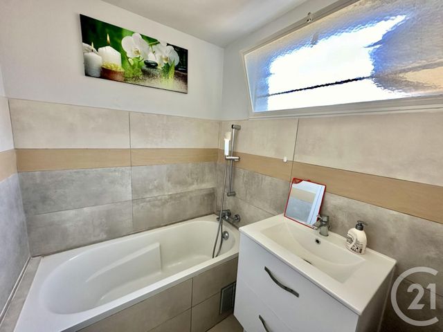 Appartement Duplex à vendre - 6 pièces - 121.29 m2 - PIERRELAYE - 95 - ILE-DE-FRANCE - Century 21 La Voie Romaine