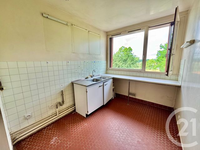 Appartement F3 à vendre - 3 pièces - 73.21 m2 - BEAUCHAMP - 95 - ILE-DE-FRANCE - Century 21 La Voie Romaine