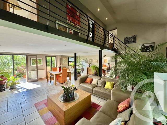 maison à vendre - 8 pièces - 212.01 m2 - PIERRELAYE - 95 - ILE-DE-FRANCE - Century 21 La Voie Romaine