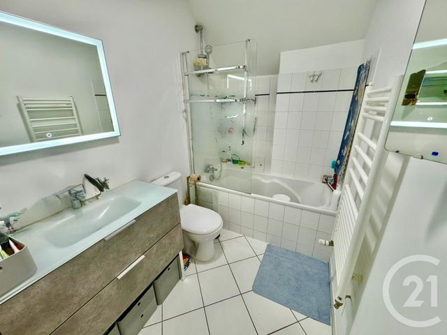 Appartement Duplex à vendre - 3 pièces - 62.67 m2 - MONTIGNY LES CORMEILLES - 95 - ILE-DE-FRANCE - Century 21 La Voie Romaine