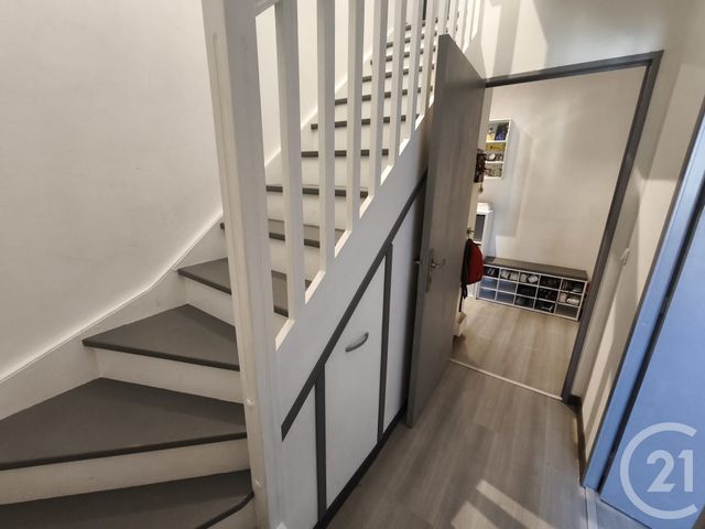 Appartement Duplex à vendre - 4 pièces - 83.72 m2 - BEAUCHAMP - 95 - ILE-DE-FRANCE - Century 21 La Voie Romaine