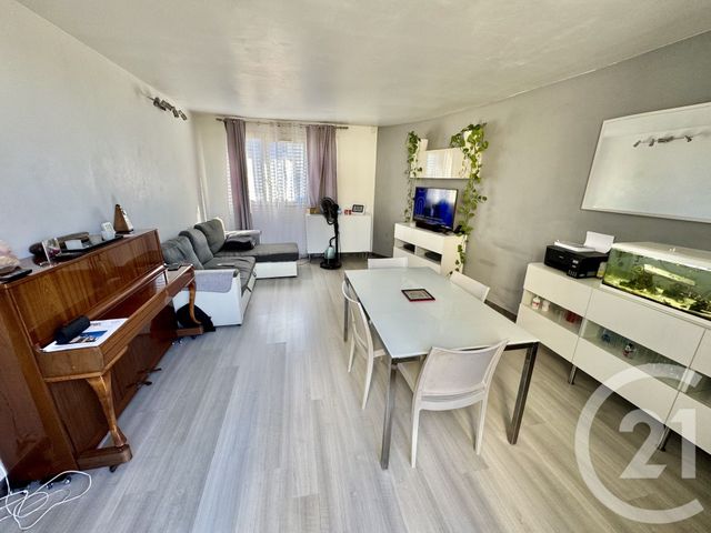 Appartement Duplex à vendre - 4 pièces - 83.72 m2 - BEAUCHAMP - 95 - ILE-DE-FRANCE - Century 21 La Voie Romaine