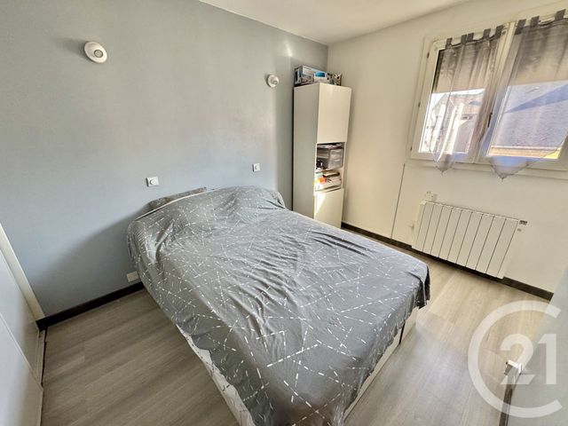 Appartement Duplex à vendre - 4 pièces - 83.72 m2 - BEAUCHAMP - 95 - ILE-DE-FRANCE - Century 21 La Voie Romaine