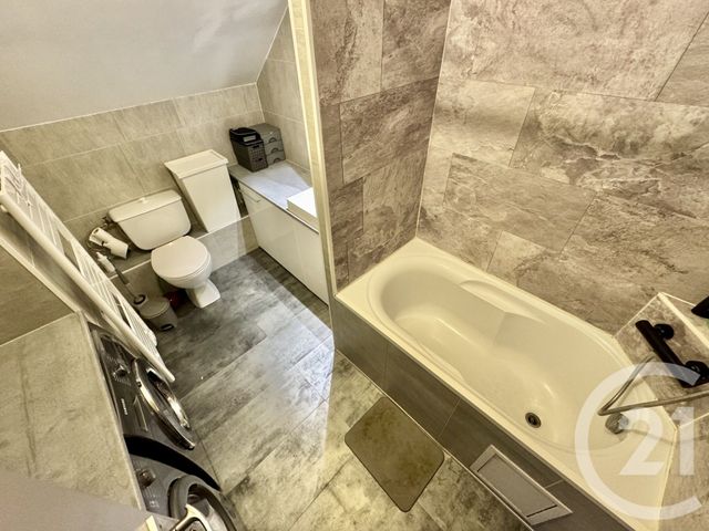 Appartement Duplex à vendre - 4 pièces - 83.72 m2 - BEAUCHAMP - 95 - ILE-DE-FRANCE - Century 21 La Voie Romaine