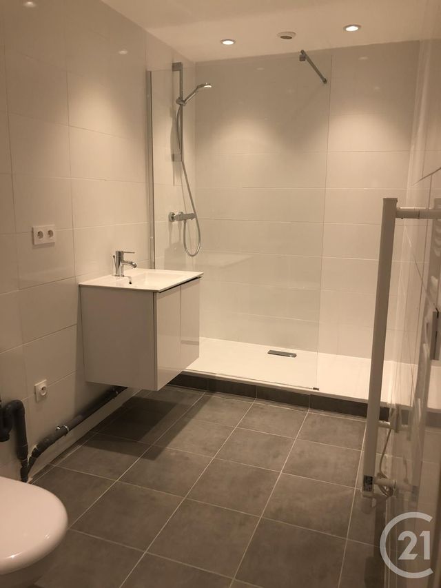 Appartement à vendre - 6 pièces - 118.62 m2 - BEAUCHAMP - 95 - ILE-DE-FRANCE - Century 21 La Voie Romaine