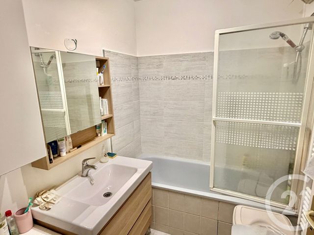 Appartement F3 à vendre - 3 pièces - 68.0 m2 - BEAUCHAMP - 95 - ILE-DE-FRANCE - Century 21 La Voie Romaine