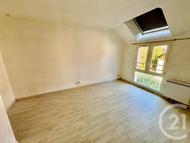 Appartement F2 à vendre - 2 pièces - 45.75 m2 - HERBLAY - 95 - ILE-DE-FRANCE - Century 21 La Voie Romaine