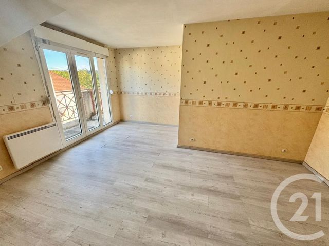 Appartement F2 à vendre - 2 pièces - 45.75 m2 - HERBLAY - 95 - ILE-DE-FRANCE - Century 21 La Voie Romaine