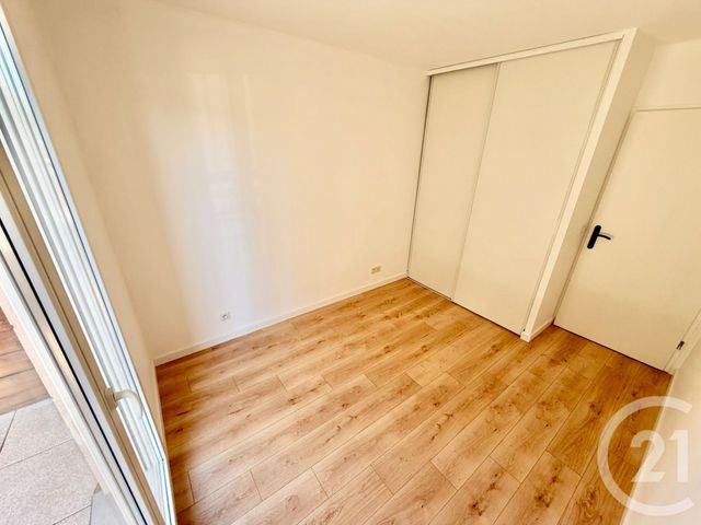 Appartement F3 à vendre - 3 pièces - 54.39 m2 - FRANCONVILLE LA GARENNE - 95 - ILE-DE-FRANCE - Century 21 La Voie Romaine