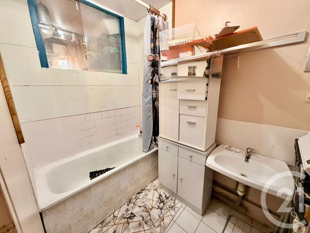 Appartement F3 à vendre - 3 pièces - 63.69 m2 - MONTIGNY LES CORMEILLES - 95 - ILE-DE-FRANCE - Century 21 La Voie Romaine