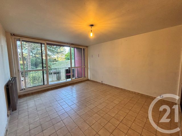 Appartement F3 à vendre - 3 pièces - 63.69 m2 - MONTIGNY LES CORMEILLES - 95 - ILE-DE-FRANCE - Century 21 La Voie Romaine