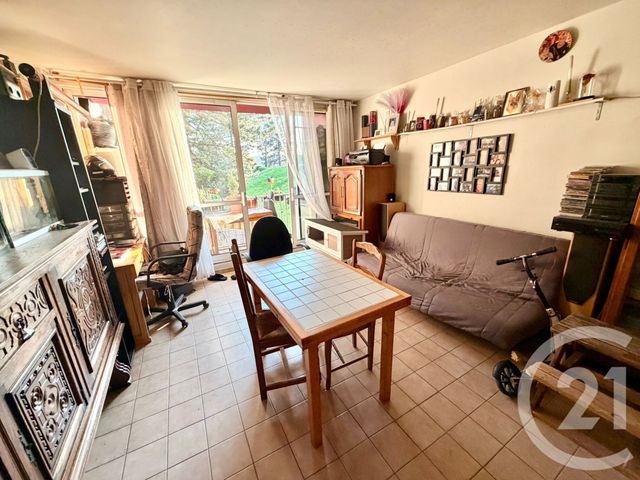 Appartement F3 à vendre - 3 pièces - 63.69 m2 - MONTIGNY LES CORMEILLES - 95 - ILE-DE-FRANCE - Century 21 La Voie Romaine