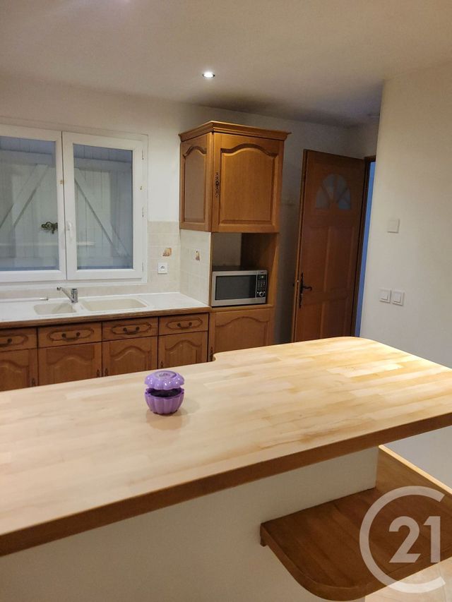 Appartement F2 à vendre - 2 pièces - 49.7 m2 - COUBRON - 93 - ILE-DE-FRANCE - Century 21 La Voie Romaine