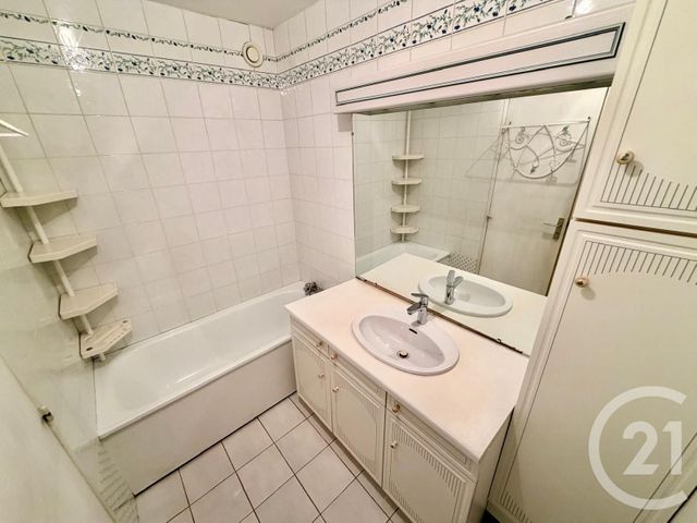 Appartement F4 à vendre - 4 pièces - 90.0 m2 - BEAUCHAMP - 95 - ILE-DE-FRANCE - Century 21 La Voie Romaine