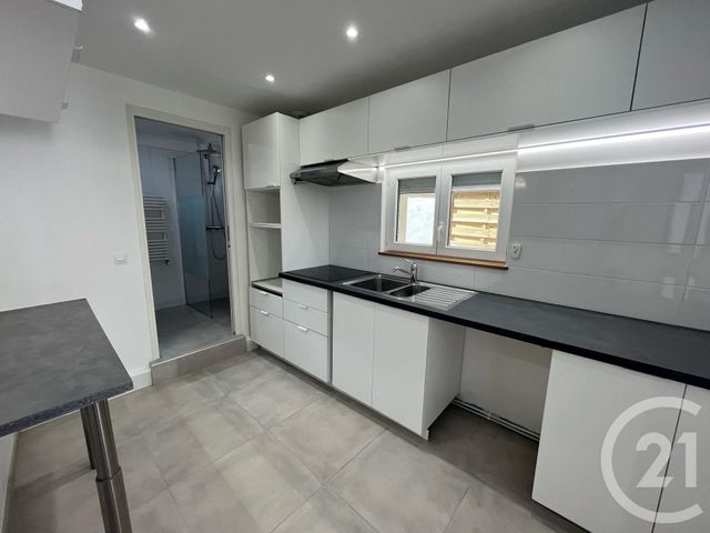 Appartement F2 à louer - 2 pièces - 35.8 m2 - TAVERNY - 95 - ILE-DE-FRANCE - Century 21 La Voie Romaine