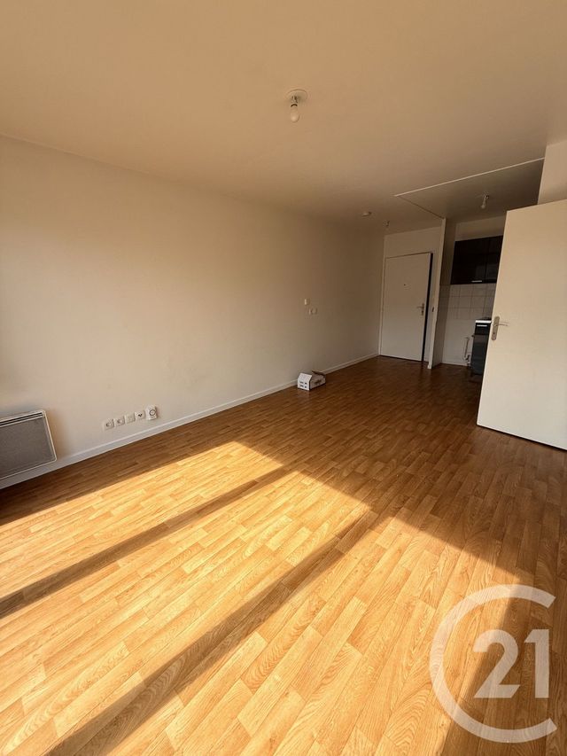 Appartement F2 à louer - 2 pièces - 39.89 m2 - MONTIGNY LES CORMEILLES - 95 - ILE-DE-FRANCE - Century 21 La Voie Romaine