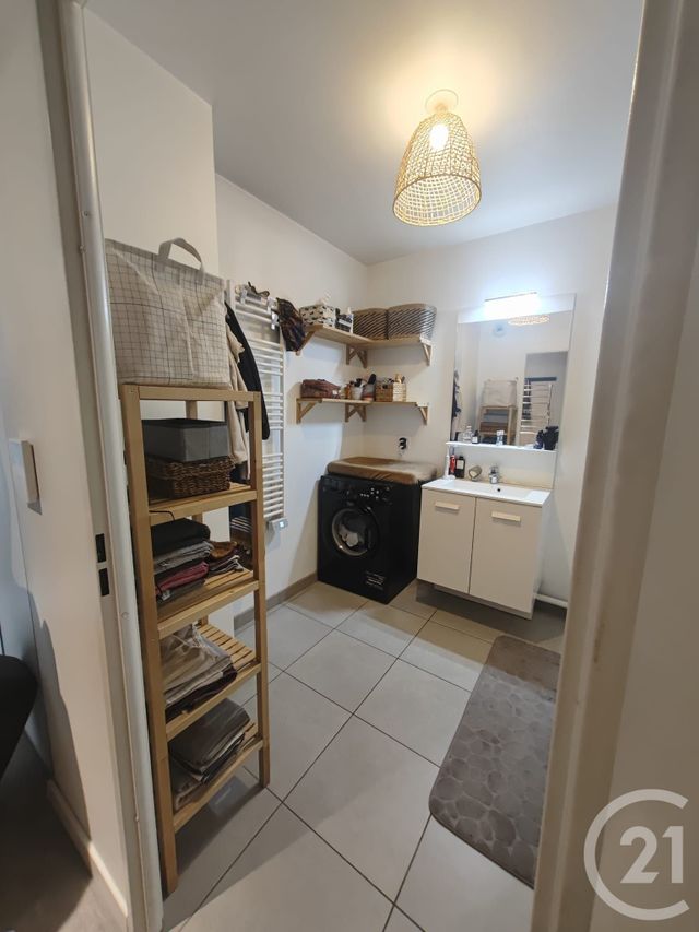 Appartement F3 à vendre - 3 pièces - 63.94 m2 - BEAUCHAMP - 95 - ILE-DE-FRANCE - Century 21 La Voie Romaine