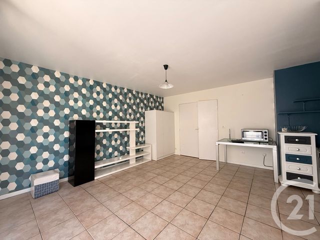 Appartement F1 à louer - 1 pièce - 30.09 m2 - BEAUCHAMP - 95 - ILE-DE-FRANCE - Century 21 La Voie Romaine