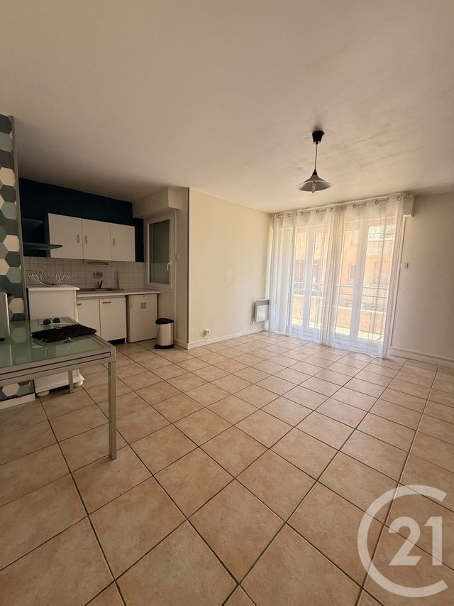 Appartement F1 à louer - 1 pièce - 30.09 m2 - BEAUCHAMP - 95 - ILE-DE-FRANCE - Century 21 La Voie Romaine