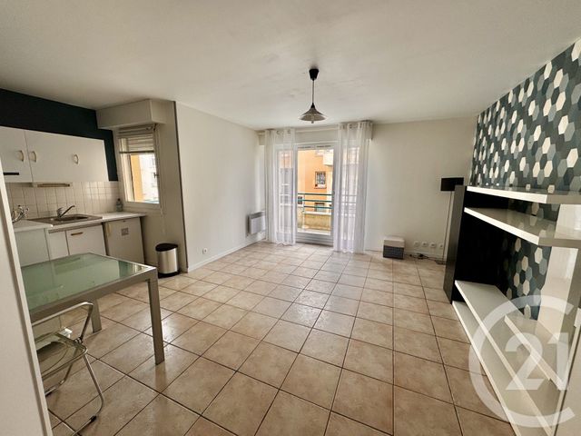 Appartement F1 à louer BEAUCHAMP