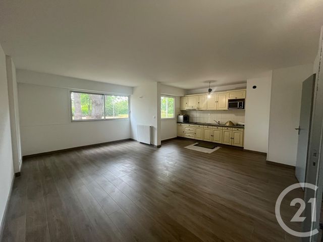 Appartement à vendre - 4 pièces - 86.07 m2 - BEAUCHAMP - 95 - ILE-DE-FRANCE - Century 21 La Voie Romaine