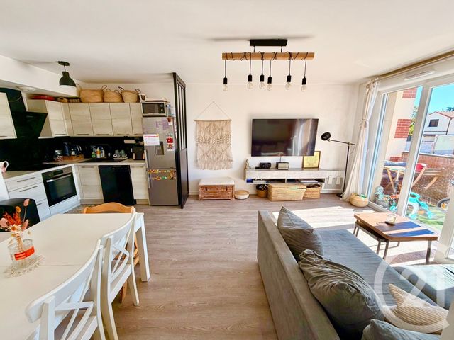 Appartement F3 à vendre - 3 pièces - 63.94 m2 - BEAUCHAMP - 95 - ILE-DE-FRANCE - Century 21 La Voie Romaine