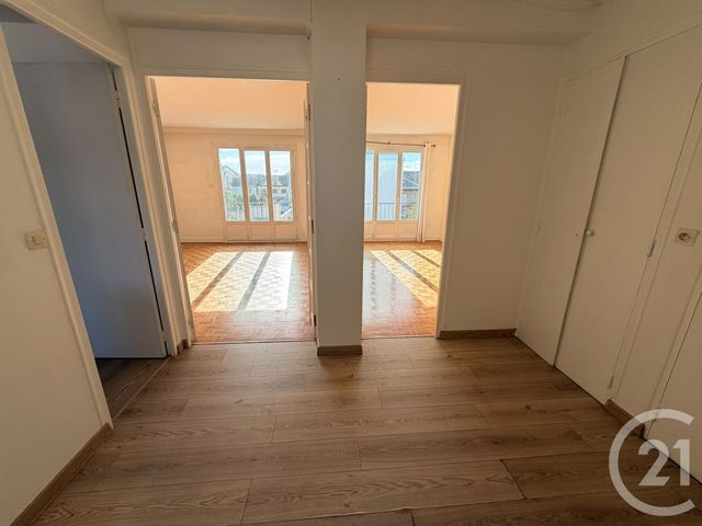 Appartement F2 à vendre - 2 pièces - 51.92 m2 - BEAUCHAMP - 95 - ILE-DE-FRANCE - Century 21 La Voie Romaine